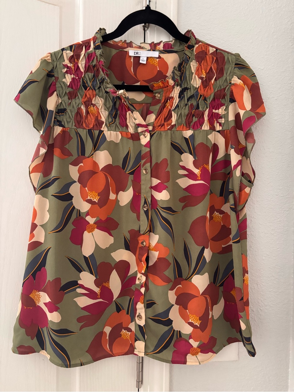 Sage Green Floral Pintuck Flutter Sleeve Boho Blouse feminine Chic Size Large - Picture 2 of 9
